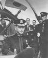 Wang-Jingwei-con-uniforme-de-almirante-en-una-revista-naval-en-Shanghai-30-3-42.jpg